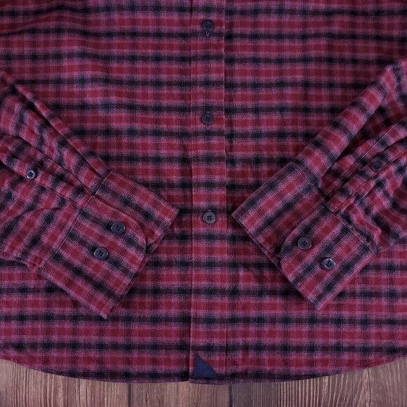 UNTUCKit Calder Mens Size XL Red Black Plaid Flannel Long Sleeve Button Up Shirt - Picture 10 of 16